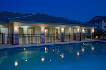 Wi-fi in clubhouse & poolside